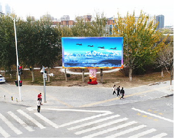 普安户外大屏广告投放要点。